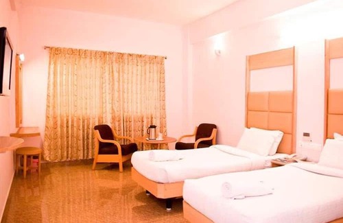 Madurai Casa | Warmly decorated rooms/Vandiyur Lake view Stay
