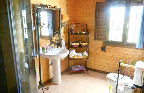 Ardales Chalet De Esquí | Homerez - Beautiful chalet for 7 ppl. with shared pool at Ardales