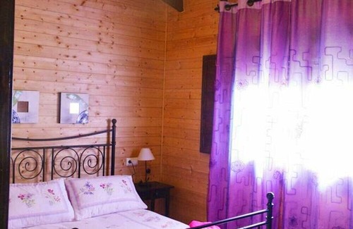 Ardales Chalet De Esquí | Homerez - Beautiful chalet for 7 ppl. with shared pool at Ardales