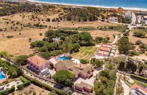 Meia Praia Casa | Inn Seventies Cheap and Chic - Duplex IV