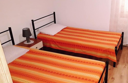 Solarussa Casa | Sa Domu Antiga is a house for exclusive use with a garden in the relaxation area