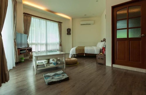 Shoufeng Cama Y Desayuno | Tree Lake B&B