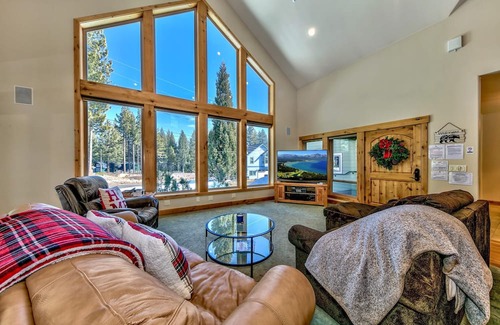 Mountain View Estates Casa | Snow Mtn Lodge 4BR/2.5BA Luxury Home