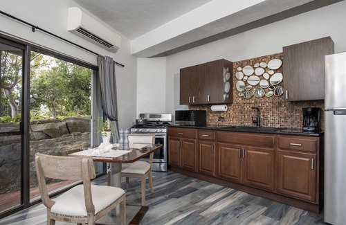 Rosendal Casa | Studio at Chateau Nightwind w/ Awesome BVI Views