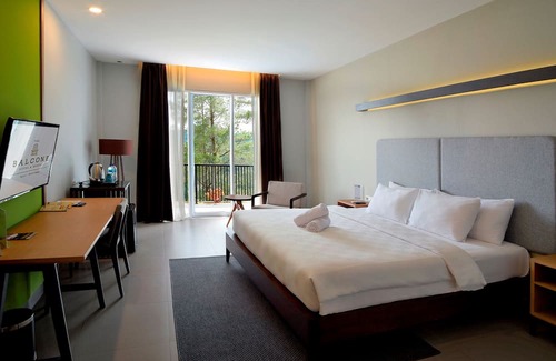 Bukittinggi Hotel | The Balcone Hotel & Resort Powered by Archipelago