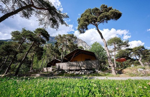 Meolans-Revel Chalet De Esquí | Camping a pequeña escala en el valle de Ubaye