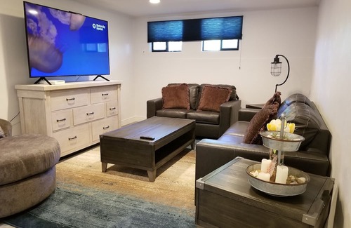 Downtown Monterey Condominio | Stunning views, modern, free parking, heated pool, gated, ocean sounds, central