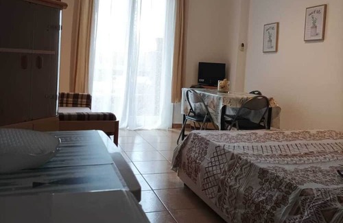 Porticato Apartamento | Cozy Studio Apartment Between Giardini Naxos and Taormina