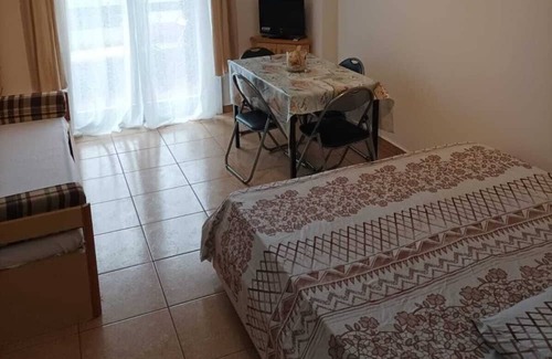 Porticato Apartamento | Cozy Studio Apartment Between Giardini Naxos and Taormina