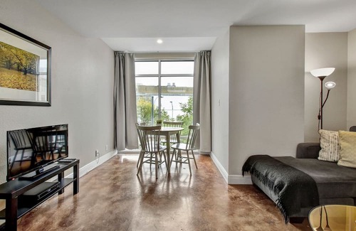 Civic District Apartamento | The Littlefields by Lodgewell | Downtown Chic | A7