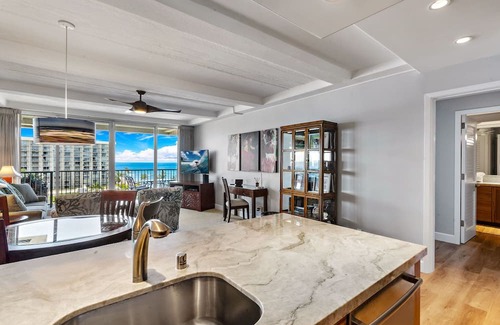 Kaanapali Condominio | Maui Resort Rentals: Whaler 959 - Remodeled 9th Floor 1BR w/ Stunning Ocean and West Maui Mountain Views!