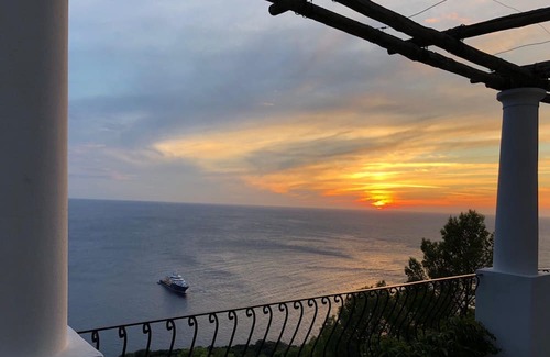 Anacapri Cabaña | Peaceful Capri Garden Studio Villa with superb swimming pool and views