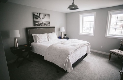 Bridgman Casa | Spacious Downtown Suite Close to Beach-Silver suite #1