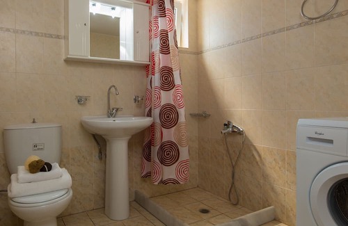 Melissourgakion Apartamento | Kamelia Villa with private pool, BBQ, playground, surrounded by nature!