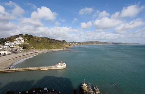 West Looe Casa | Stylish waterfront apartment for eight