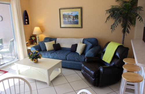 Fort Morgan Condominio | Fácil de libro condominio con todo lo necesario para unas vacaciones en la playa!