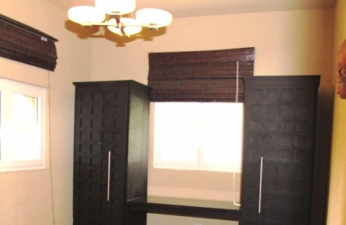 Antoneys Cay Condominio | Waterfront Luxury 3 Bedroom w/ Pool and Dock