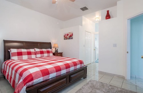 Crescent Lakes Casa | Luxury Lakeside Villa, Close To Disney