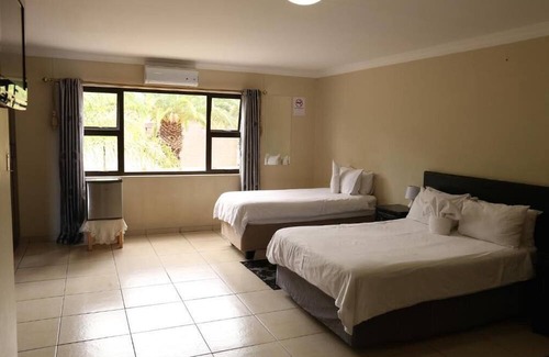 Windhoek Casa | Pelican Guesthouse