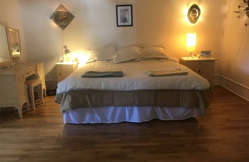 Carrollton Apartamento | The Zen-ter BnB Suite #3 in the heart of Carrollton Georgia