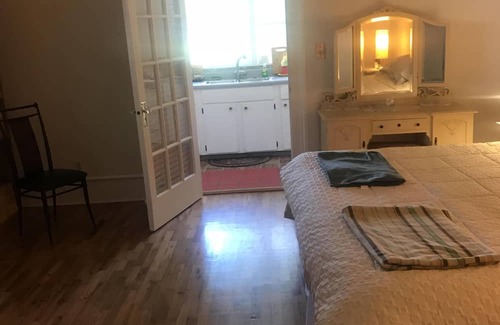 Carrollton Apartamento | The Zen-ter BnB Suite #3 in the heart of Carrollton Georgia