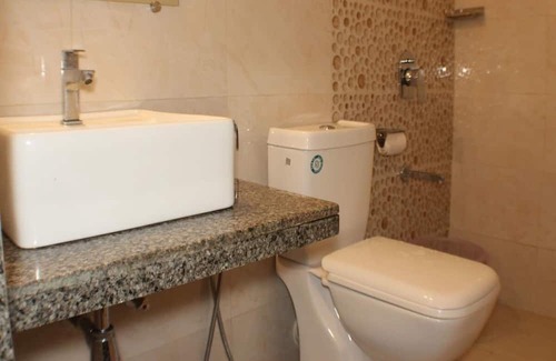 Caranzalem Casa | Comfortable rooms Stay near Miramar Beach