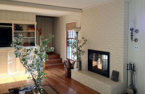 Fennville Casa | ALLEGAN ACRES Private 3 Acres, Pool, HotTub, Chimenea, FirePit, PingPong, Juegos, Playa