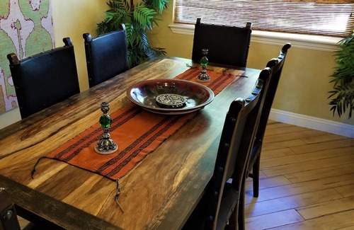 Las Vegas Casa | Excelente ubicación, carácter, tranquilo y resplandeciente, gran patio