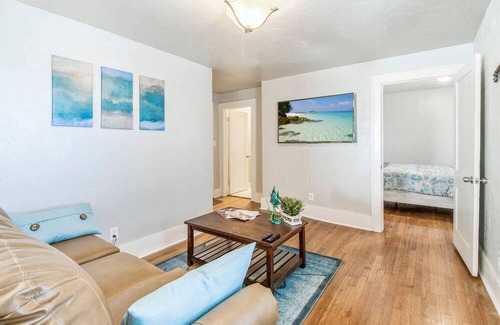 Central Oklahoma City Apartamento | Aloha, Beaches- Amazing location near 23 & Classen