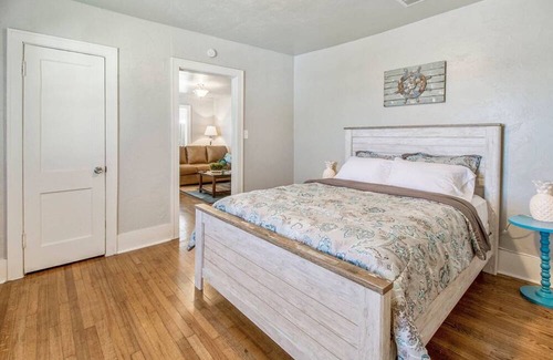 Central Oklahoma City Apartamento | Aloha, Beaches- Amazing location near 23 & Classen