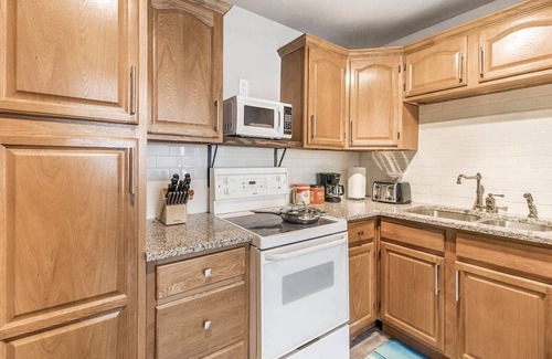 Central Oklahoma City Apartamento | O-K-Sea - Amazing location near 23 & Classen