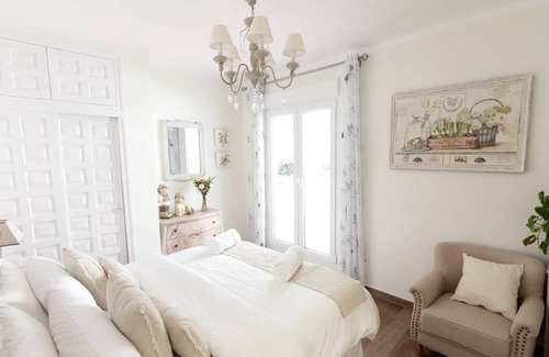 Centro de Sitges Villa | Sitges Centre Mediterranean House- 5 Bed/4 Bath/Private Pool- Sleeps up to 11