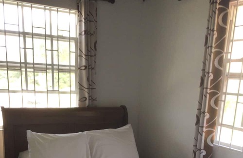 Welches Villa | 2 Bedroom Holiday rental With Pool On The Southcoast