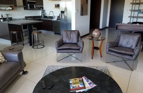 Playa Hermosa Apartamento | 2BR with additional bonus room, roof terrace & walking distance to the beach