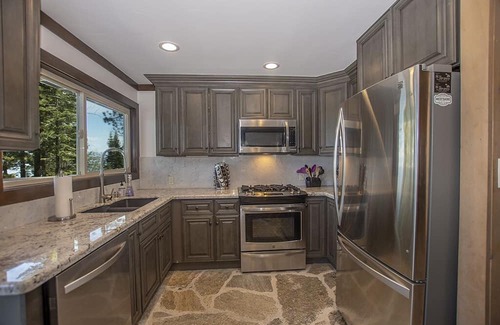 Tahoma Casa | McKinney Cove: Tidy Lake View Home with Lots of Updates