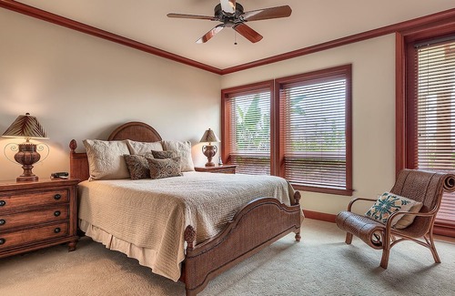 Waikoloa Villa | Kolea 13D sits on a nice grassy area that is great for children!