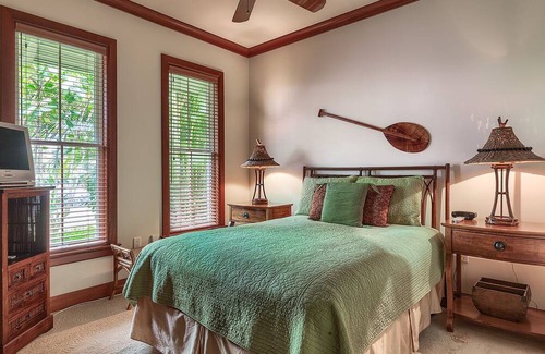 Waikoloa Villa | Kolea 13D sits on a nice grassy area that is great for children!