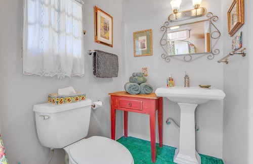 Taos Casa | La Posada de Taos Casita, a 2 cuadras de Plaza, Wifi, patio privado y tranquilo