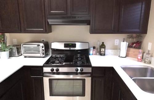 La Quinta Cove Casa | 3BR Salt Water Pool, Spa and Mountain View in La Quinta Cove, CA Desert!