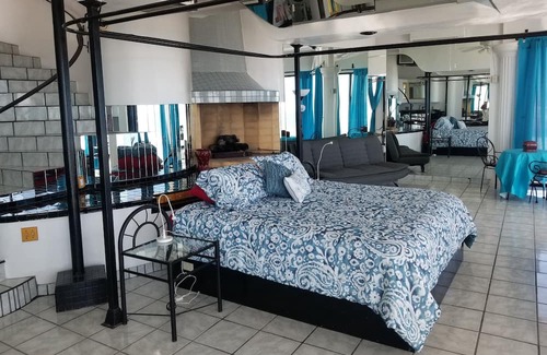 Puerto Peñasco Casa | 10 bdrm 5 kitchen Rent 6 bdrm Main House @ base price or add more casitas