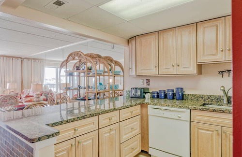 North Ocean City Condominio | Ocean Front Directly On Beach Walk Out To The Sand