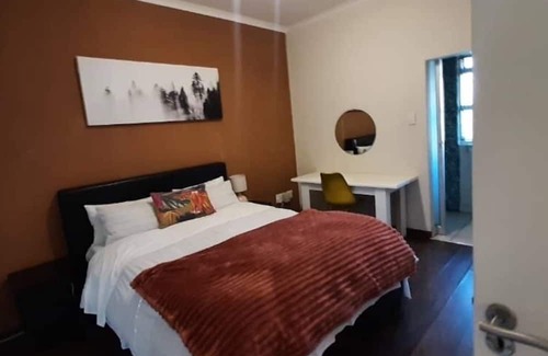 Windhoek Apartamento | Two Normal Bedrooms Inside Maerua Mall