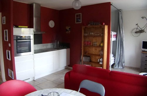 Saint-Christol-Les-Ales Apartamento | gite, tennis pool in St Christol les Alès