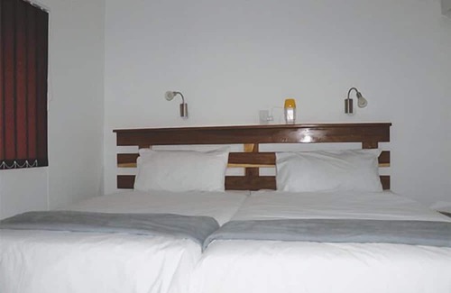 Tsumeb Cabina | Shikamasha Etosha Game lodge