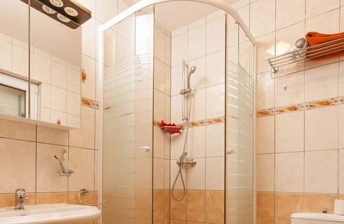 Okrug Gornji Apartamento | Family-friendly apartments by the sea Okrug Gornji Trogir Split