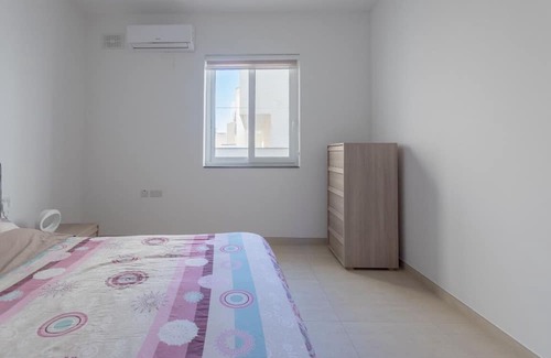 Zejtun Apartamento | Fully Air-Conditioned 2 Bedroom, 2nd Floor Apartment.