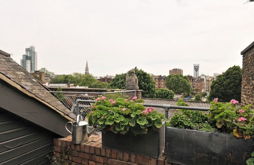 Billingsgate Apartamento | double aspect south facing and sunny loft Borough market SE1- a private escape