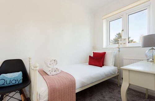 Poole Apartamento | Fantasea - a house that sleeps 3 guests in 2 bedrooms