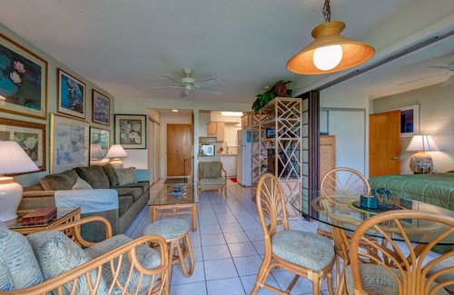Maalaea Condominio | My Perfect Stays Special: Feb 23-Mar 10 $199