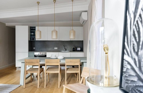 Old Town Apartamento | Luxury designer apartment with balcony in Nice's Old Town - 4 min walk to beach!